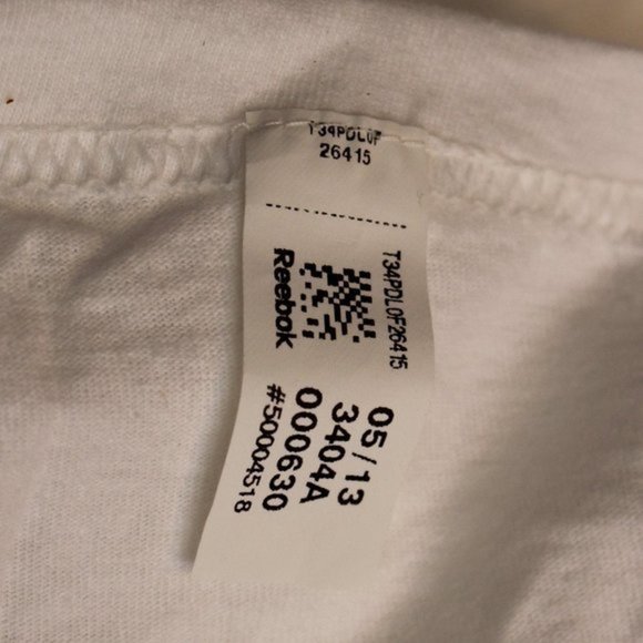 NWT Arizona Coyotes Reebok Hockey Fights Cancer White Tee S - Picture 5 of 5